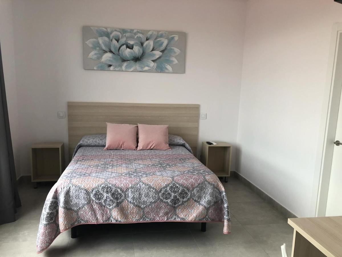 Hostal La Taurina Santa Olalla  Extérieur photo
